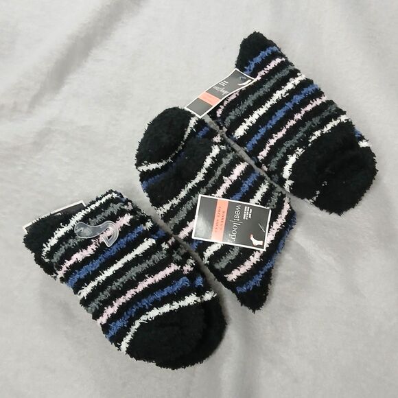 3 pair Westloop Fuzzy Crew Socks Blue Striped Warm Soft NWT Women's Size: 4-10 - Picture 1 of 4
